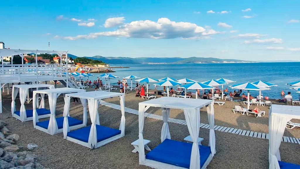 2-к квартира возле моря, в самом центре