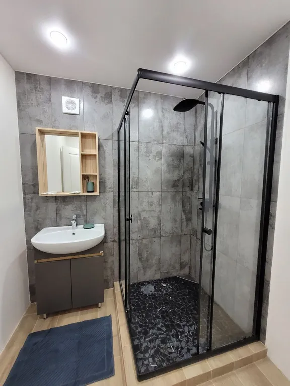 Дом с видом на озеро с баней