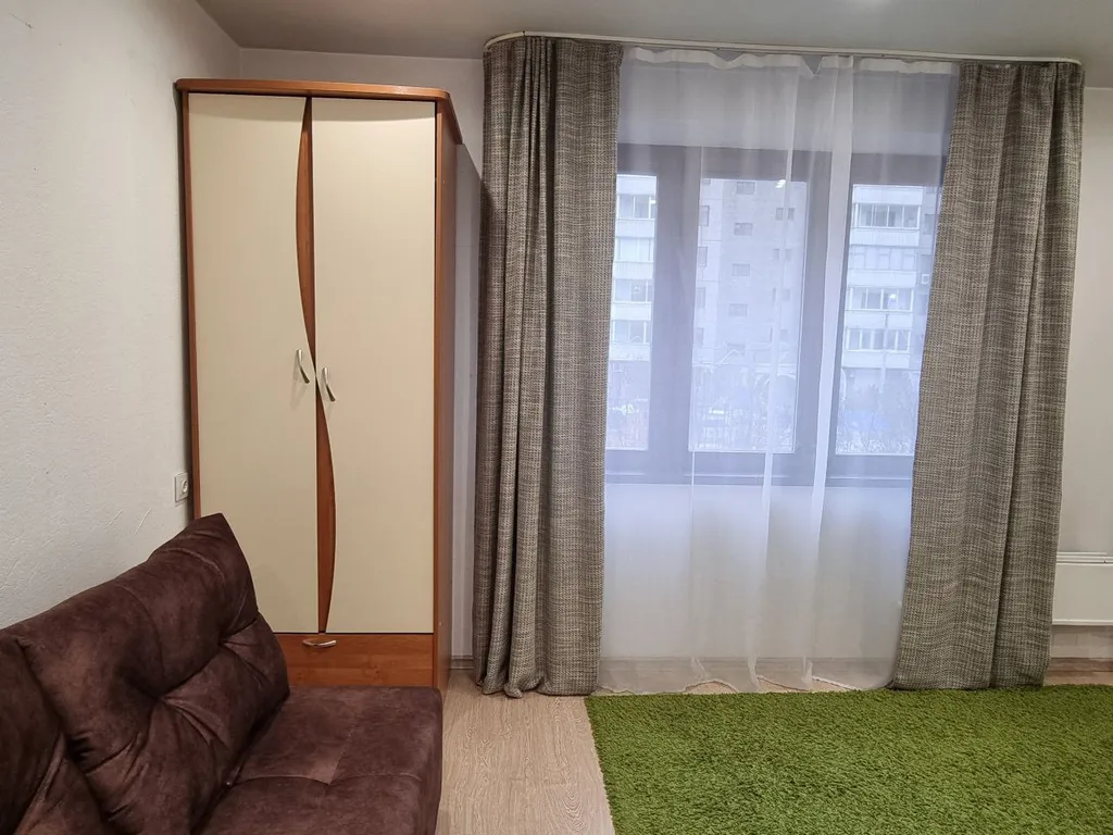 Современная 4-комн. в 10 мин пешком до МВДЦ Сибирь