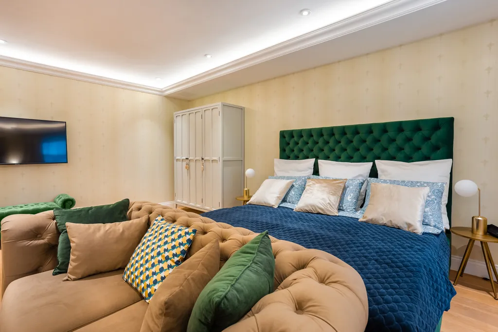 Апартаменты на 5 этаже исторического дома