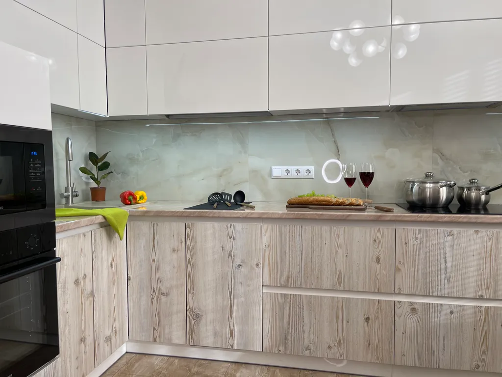 Квартира Уютная двухкомнатная квартира — Мирное