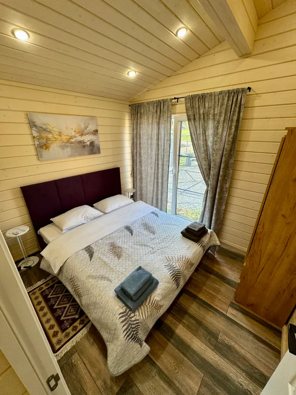 Дизайнерский коттедж возле курорта Игора (серый Balance)