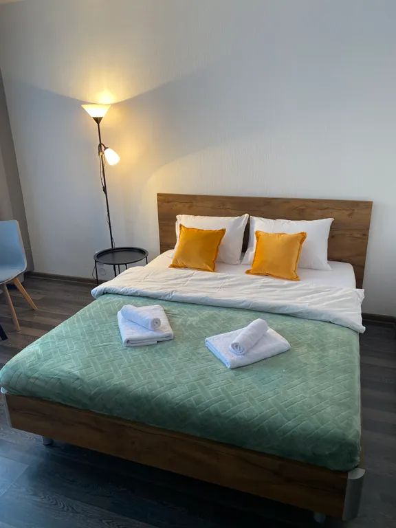 Уютная студия на набережной в центре Академического района