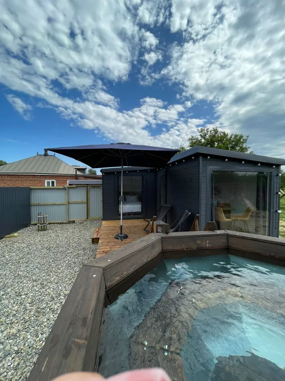 Скандинавское бунгало c финским банным чаном Асти Кэмп