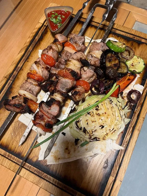 Индейский домик (типи) на Семейной мини-ферме Фазенда