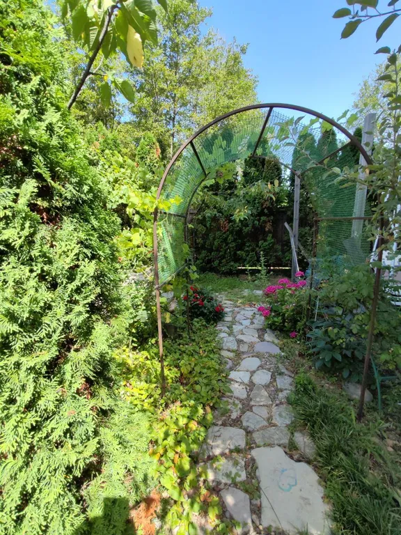 Коттедж Уютный дом в 300 метрах от моря для большой семьи или компании друзей — Нижняя Хобза