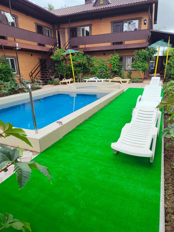 Коттедж 2-комнатный Дом — Кучугуры