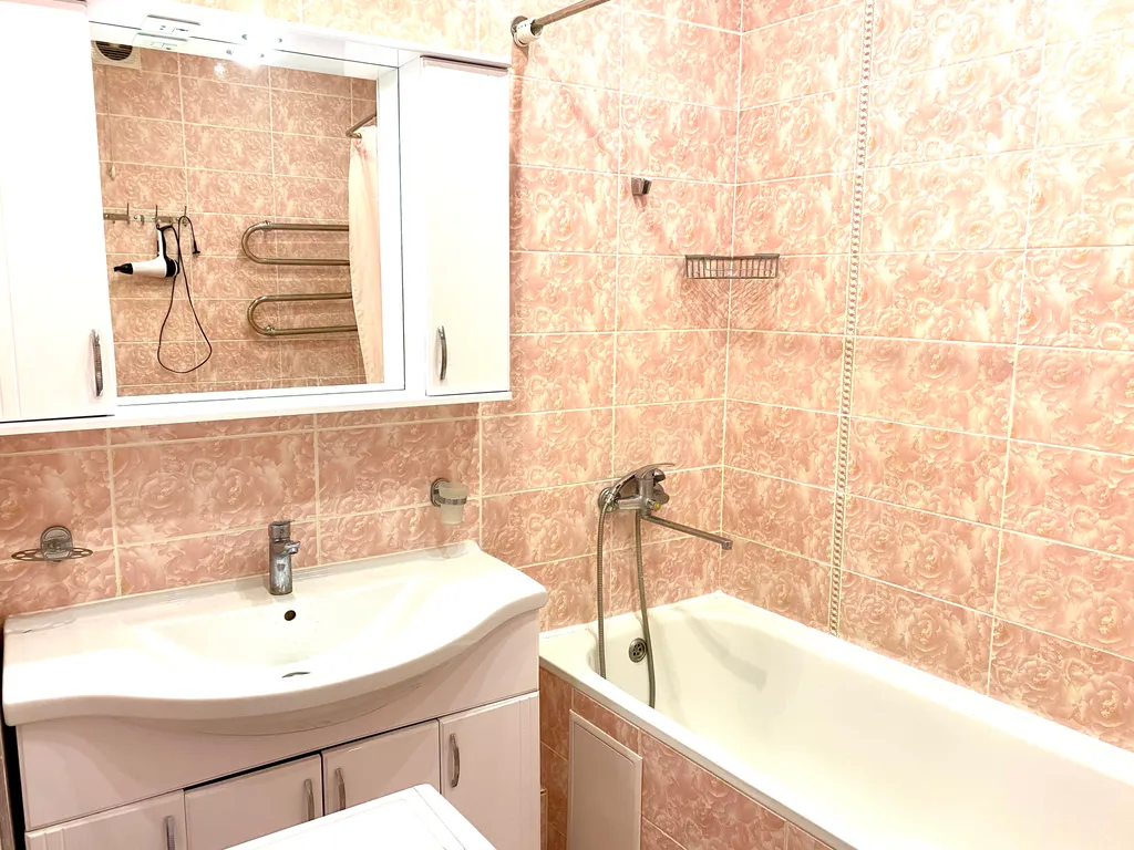 Квартира Квартира Сочи на ладони! Центр. Парковка. Кухня-гостиная и две спальни. — Сочи