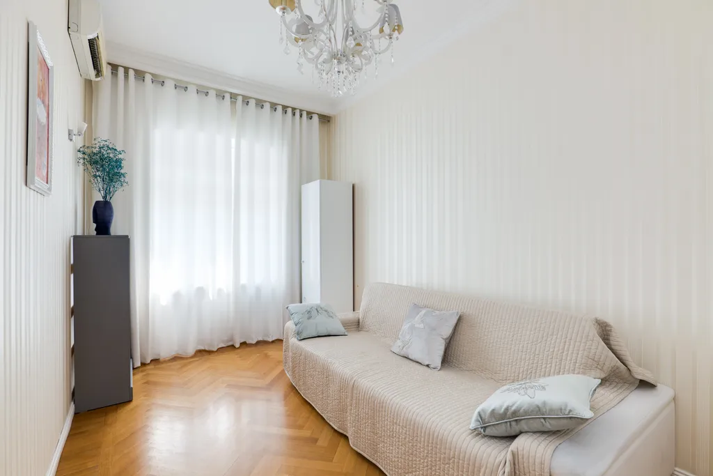 Квартира Великолепная светлая и просторная квартира в историческом доме — Москва