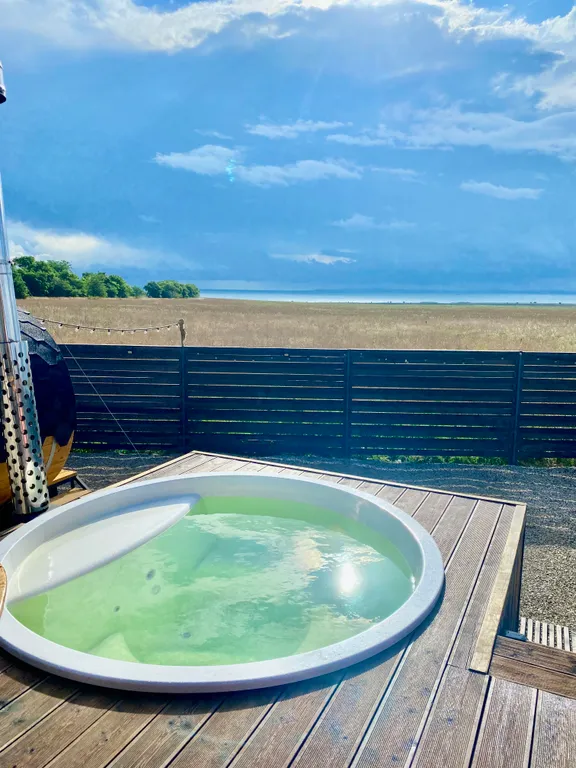 Домик а фрейм для круглогодичного отдыха с джакузи и баней