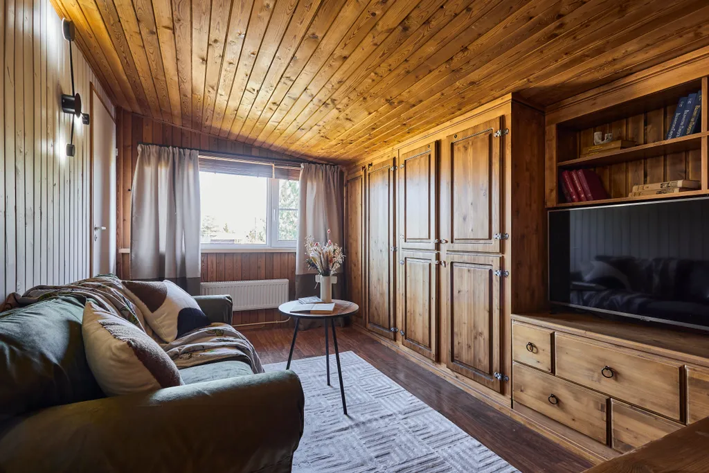 Коттедж Уютный просторный дом с баней для большой семьи — Ропшинские Ключи