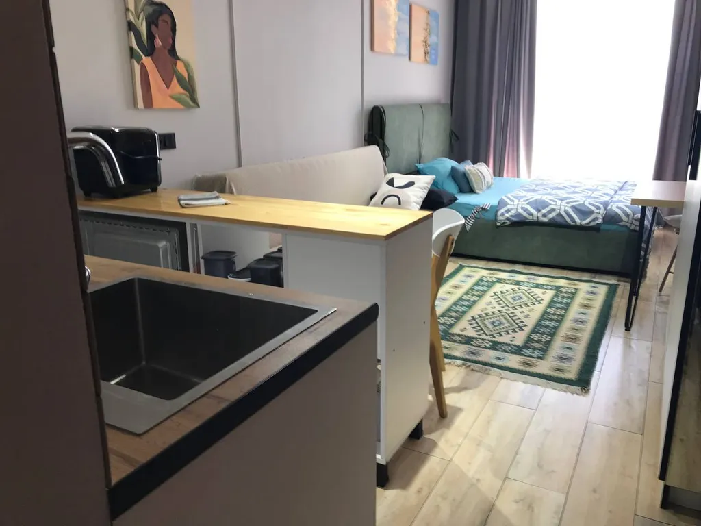 Апартаменты в доме бизнес класса напротив моря