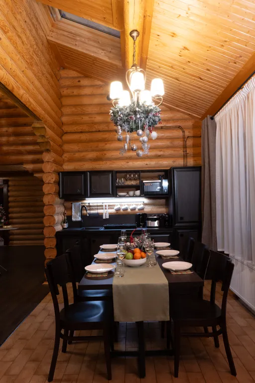 Бревенчатый коттедж вип 2, 4 спальни на берегу озера Селигер