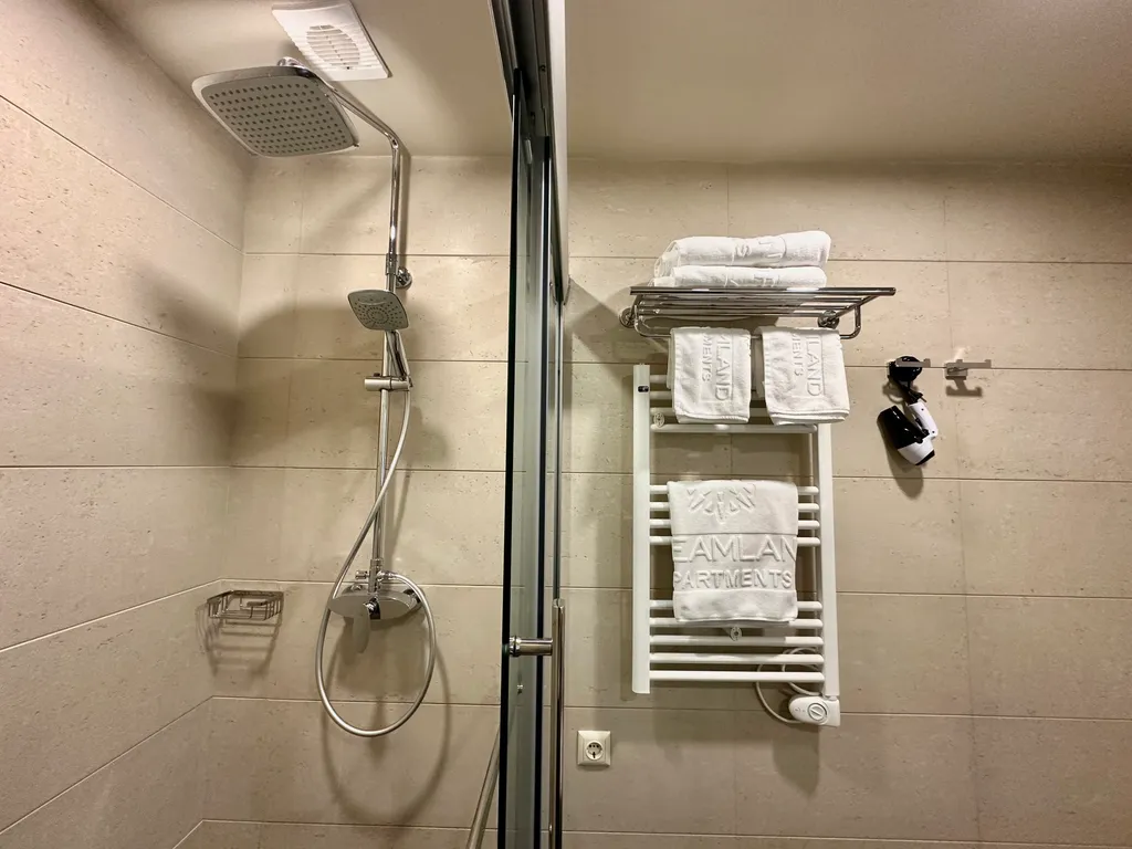 Элитные апартаменты с бассейном в Dreamland Oasis