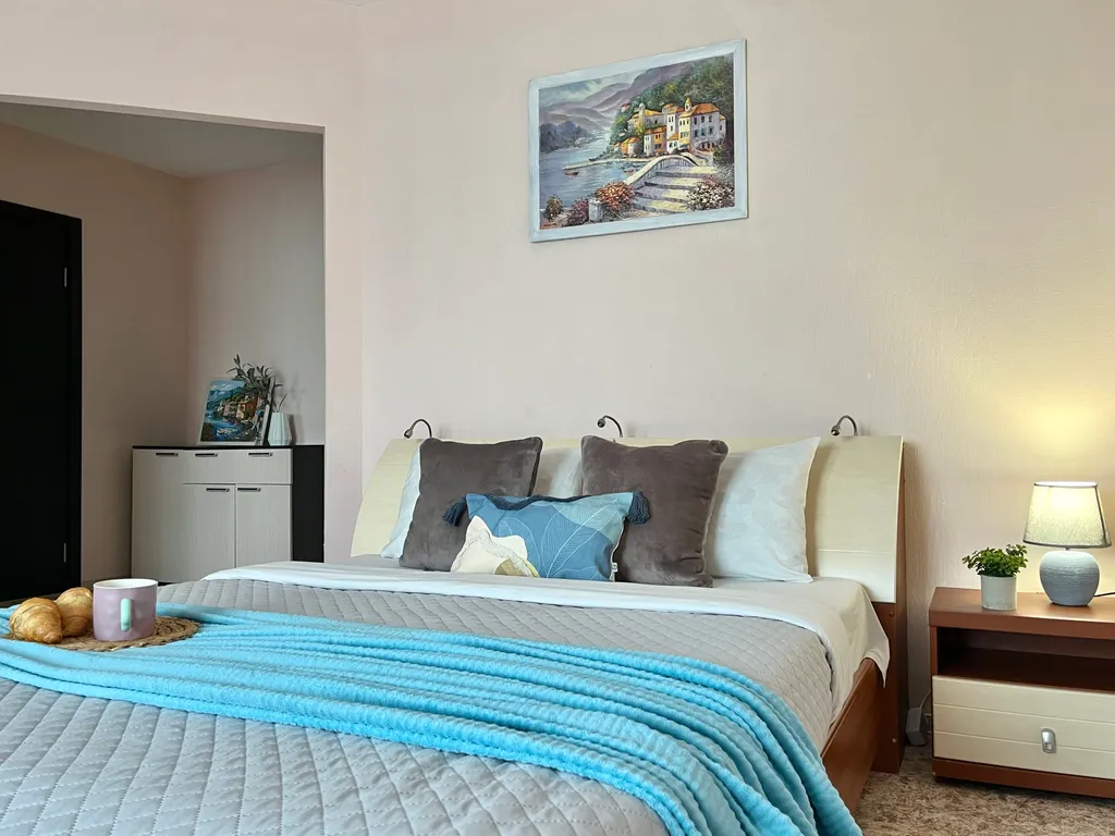 Квартира Уютная, просторная, светлая однокомнатная квартира — Красноярск