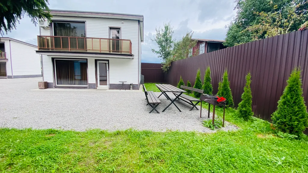 Коттедж Фиолетовый дом — аренда посуточно в Ольгино