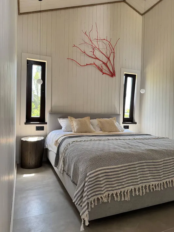 Дом в Абхазии у Черного моря (На волне)