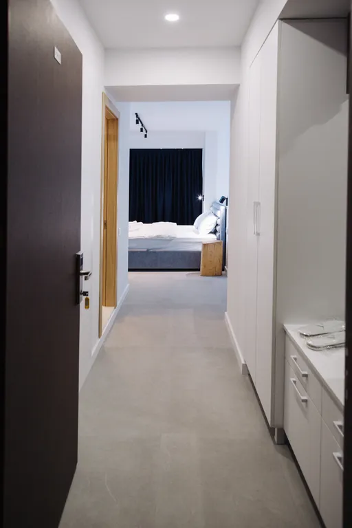 Апартамент с панорамной ванной рядом с морем