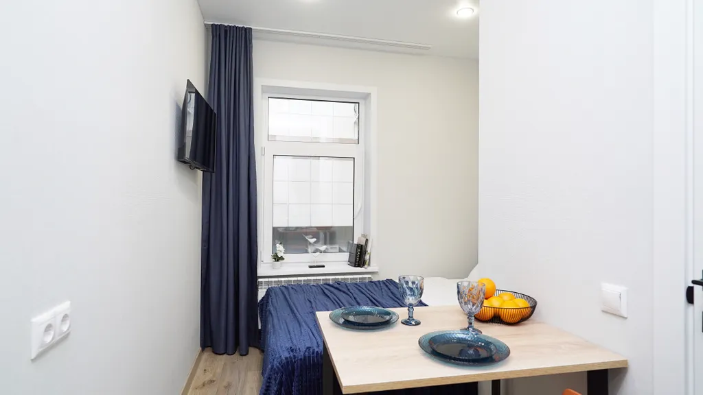 Студия с двуспальной кроватью, есть wifi и кондиционер