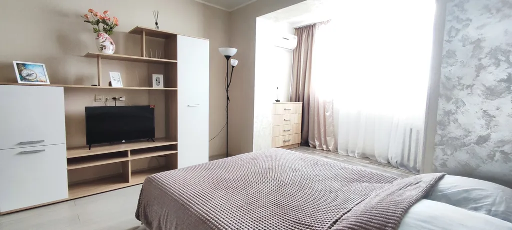 Уютная квартира на берегу реки с красивыми закатами