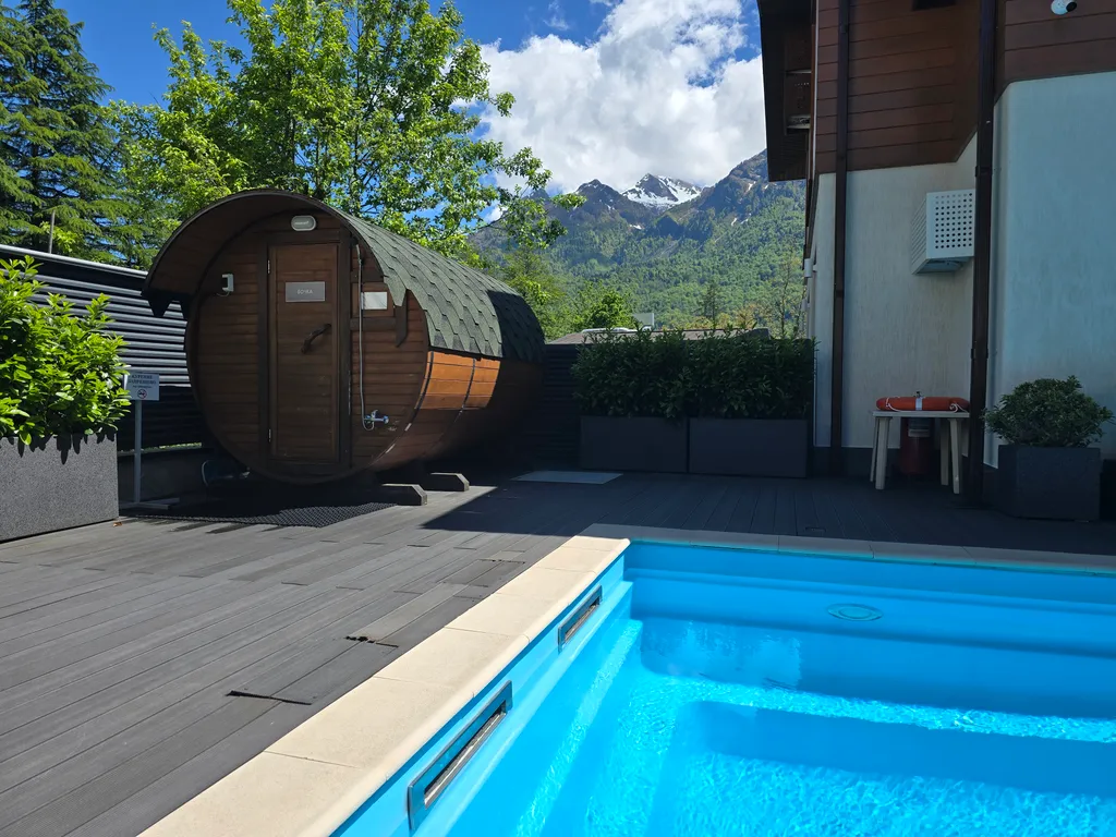 Трёхместный номер с балконом в панорама ачишхо