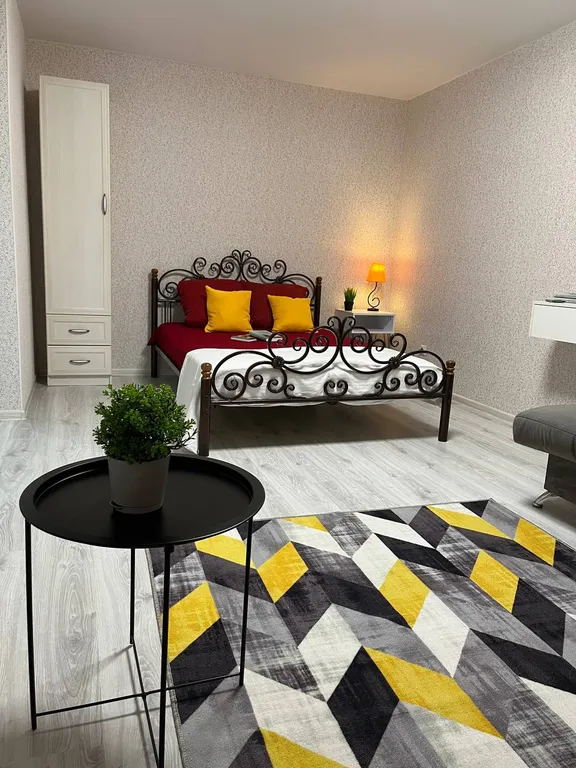 Квартира рядом с набережной в центре города — аренда посуточно в Камышин