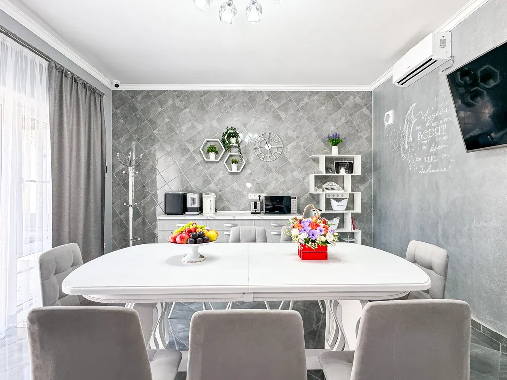 Вилла на 8 гостей с теплым бассейном и беседкой для барбекю