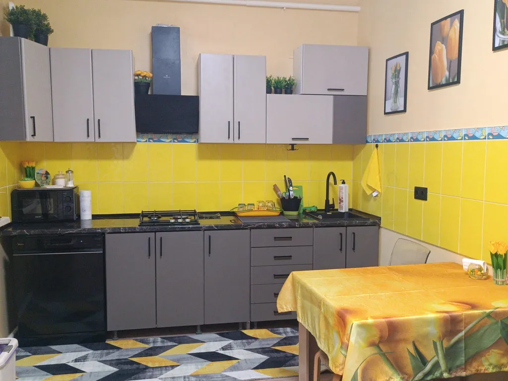 Приятный дом с бассейном и баней