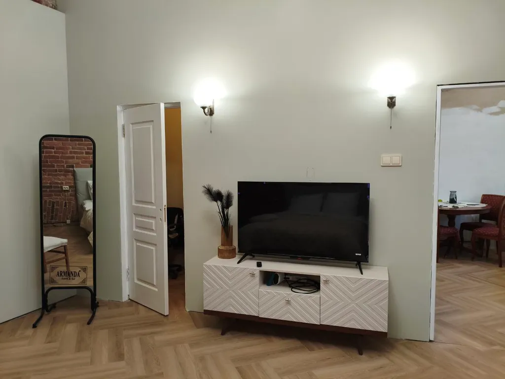 Просторная евродвушка, парковка для гостей, тихий центр