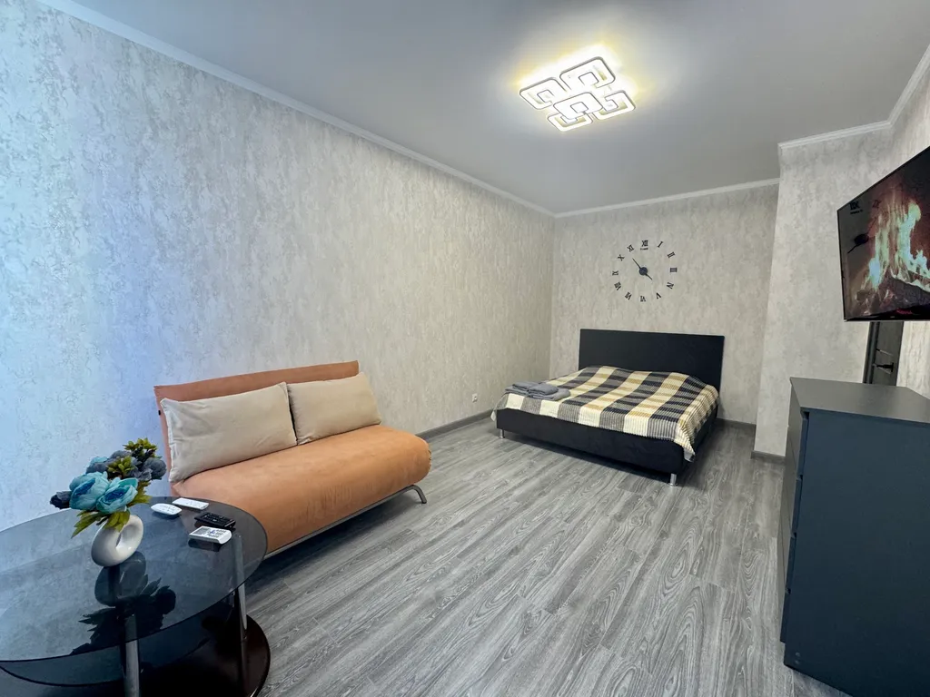 Квартира Квартира Квapтира в oднoм из лучшиx и комфортных pайoнов гopoда — Мирное