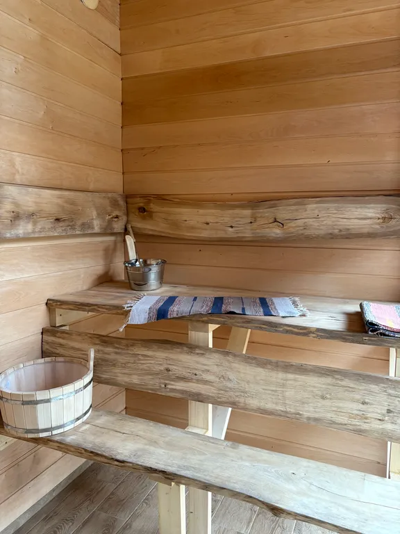 Коттедж Уютный коттедж с сауной и купелью — Бугры