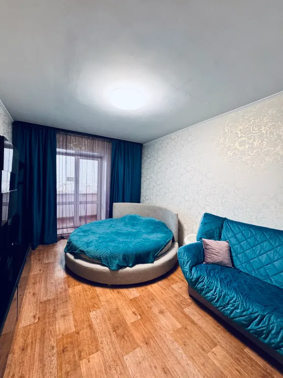 Омск Кировский у ТЦ Мега