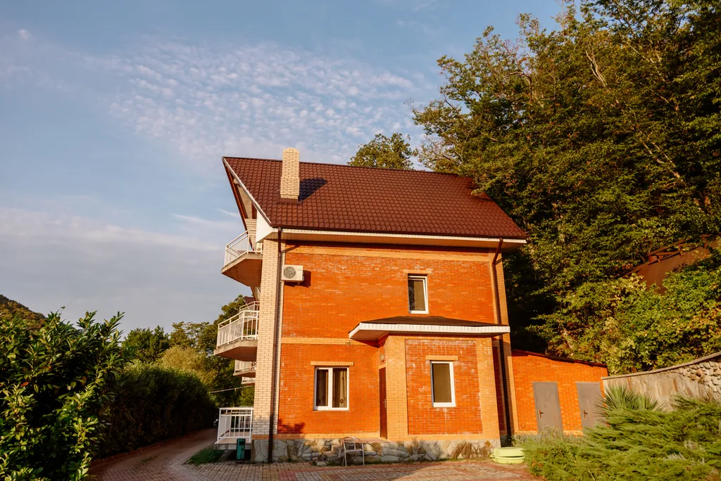 Коттедж 4-комнатный Дом — аренда посуточно в Ольгинка