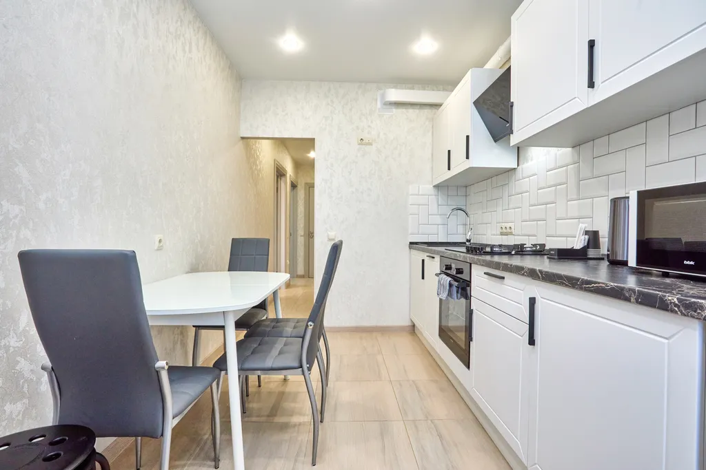 Уютная квартира в центре города с видом на море