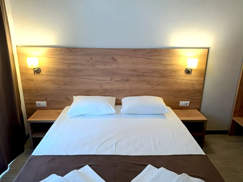 Двухместный номер с балконом с видом на фасад