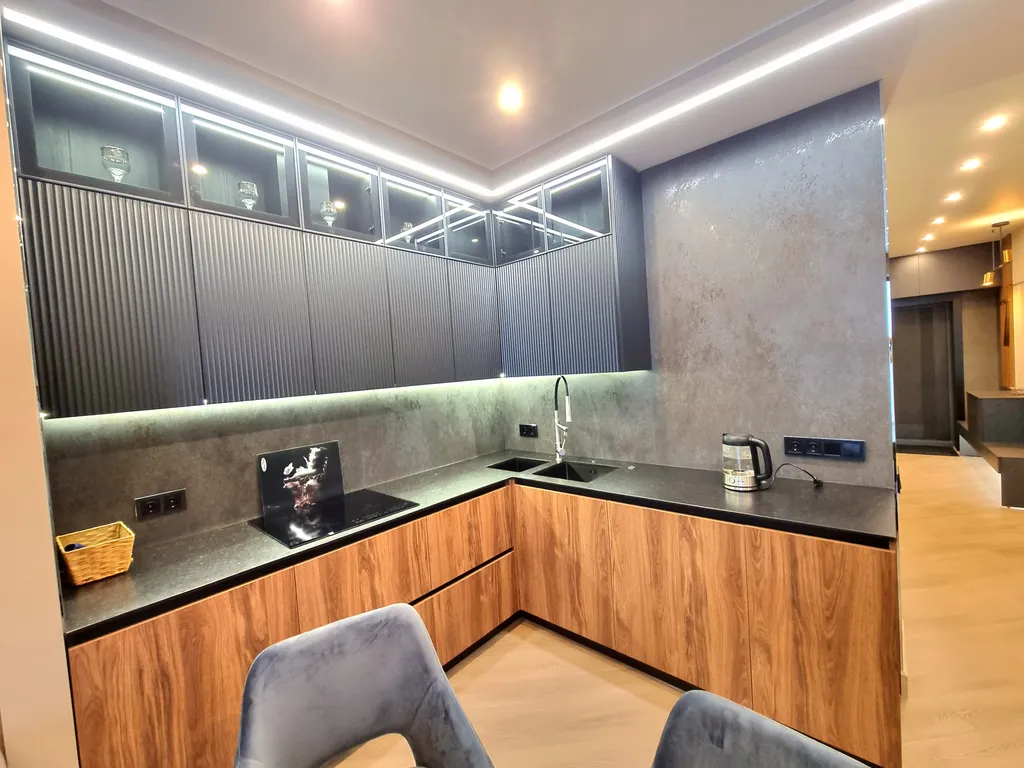 Элитная трехкомнатная квартира премиум класса в центре Хабаровска