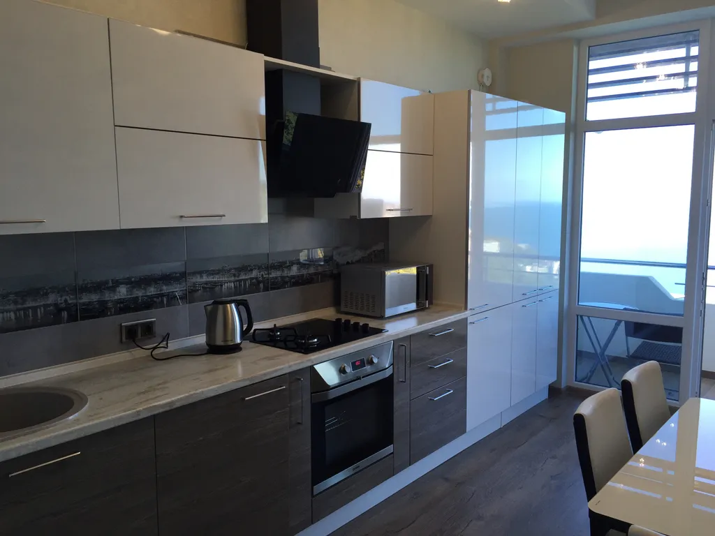 Апартаменты с видом на море и горы