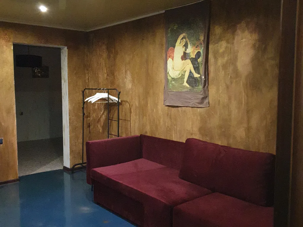 Дом-замок на море