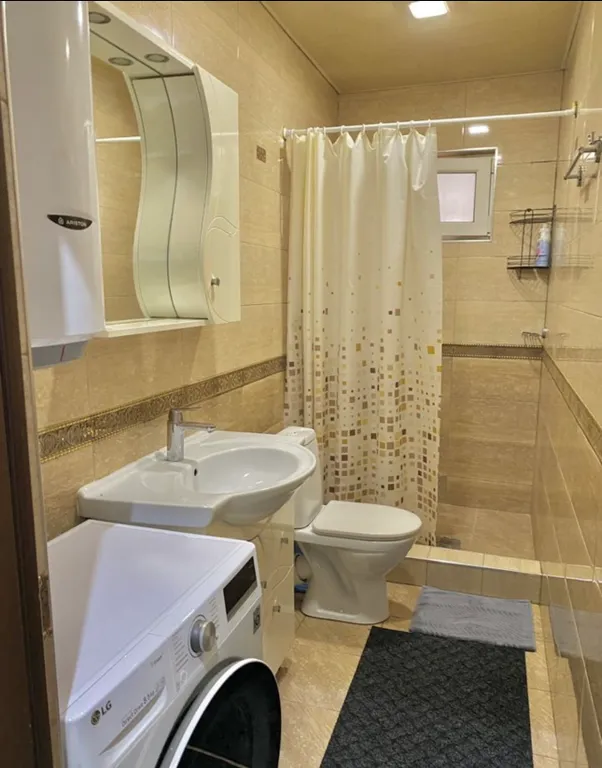 Дом в центре Адлера на набережной