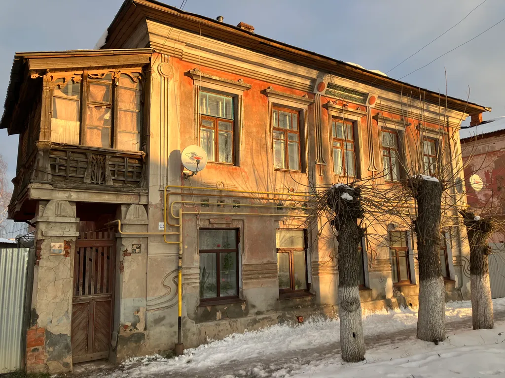 Квартира в самом центре в старинной усадьбе в стиле модерн с балконом