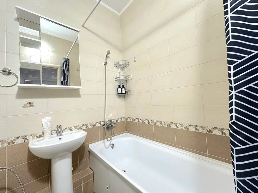 2-комнатная квартира с балконом на Притомском напротив ЛДК