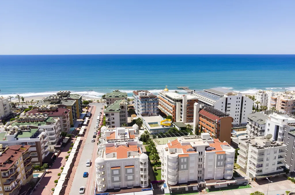 Уютная квартира с видом на бассейн и сад