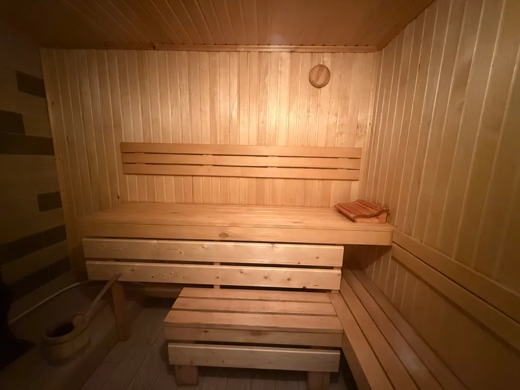 Уютный уголок с видом на горнолыжные трассы