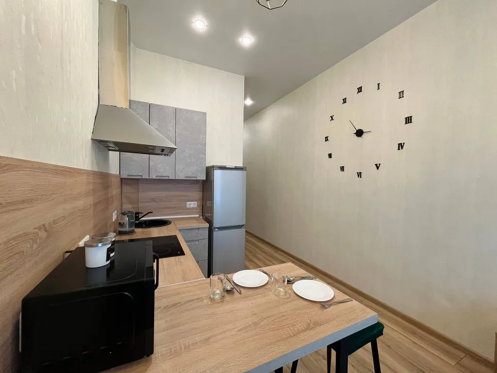 Просторные апартаменты на двоих у ТЦ Галерея