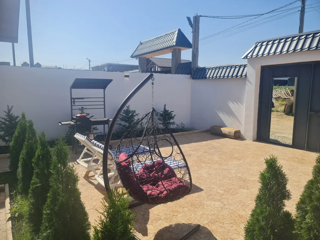 Уютный дом рядом с берегом моря