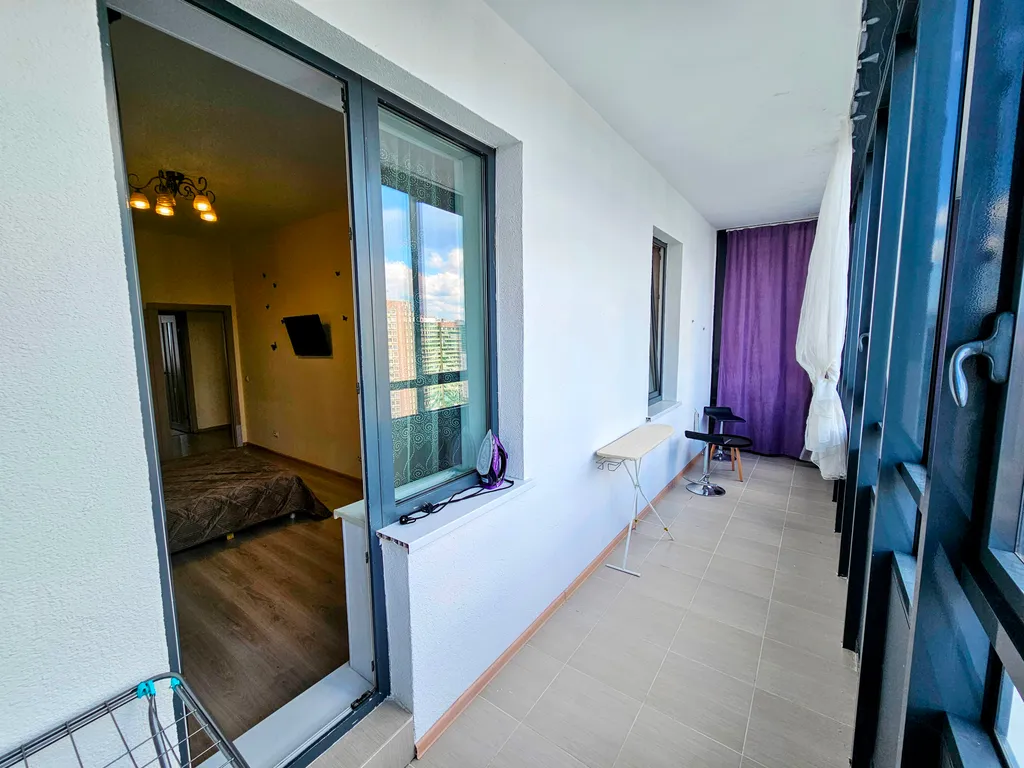 Просторная 80кв евро-трёшка с двумя сан узлами рядом с метро