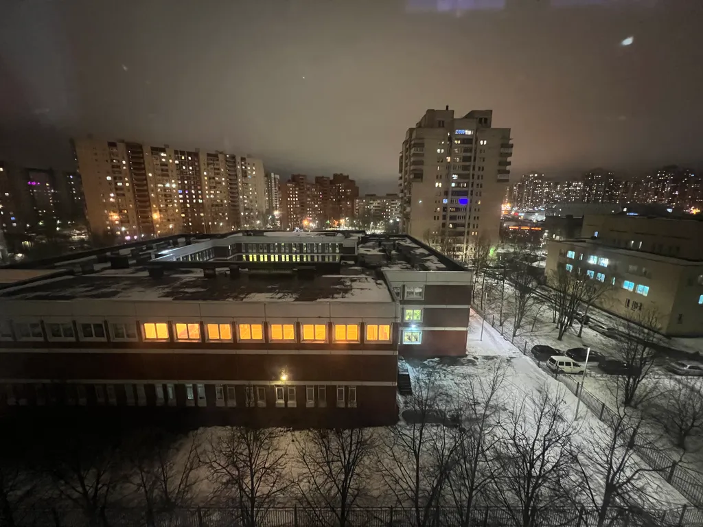 Тёплая квартира у центра Алмазова