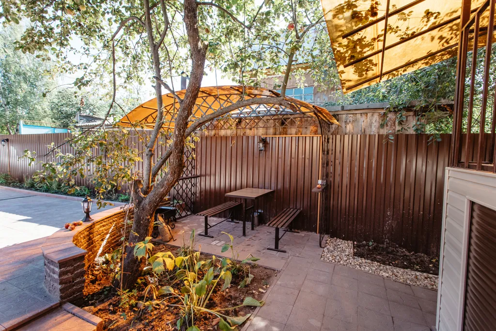 Студия # 2  в новом доме, с закрытой парковкой, беседкой и мангалом