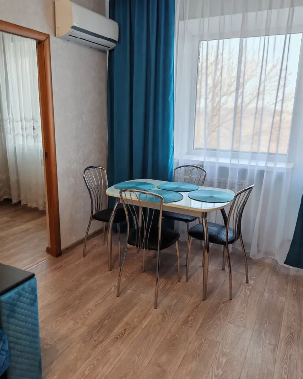 Двухкомнатная квартира с удобным расположением 5 минут до моря — аренда посуточно в Находка