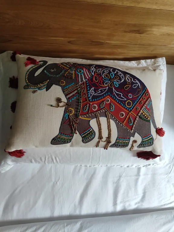 Трёхкомнатная квартира с элементами колониального стиля у подъемника